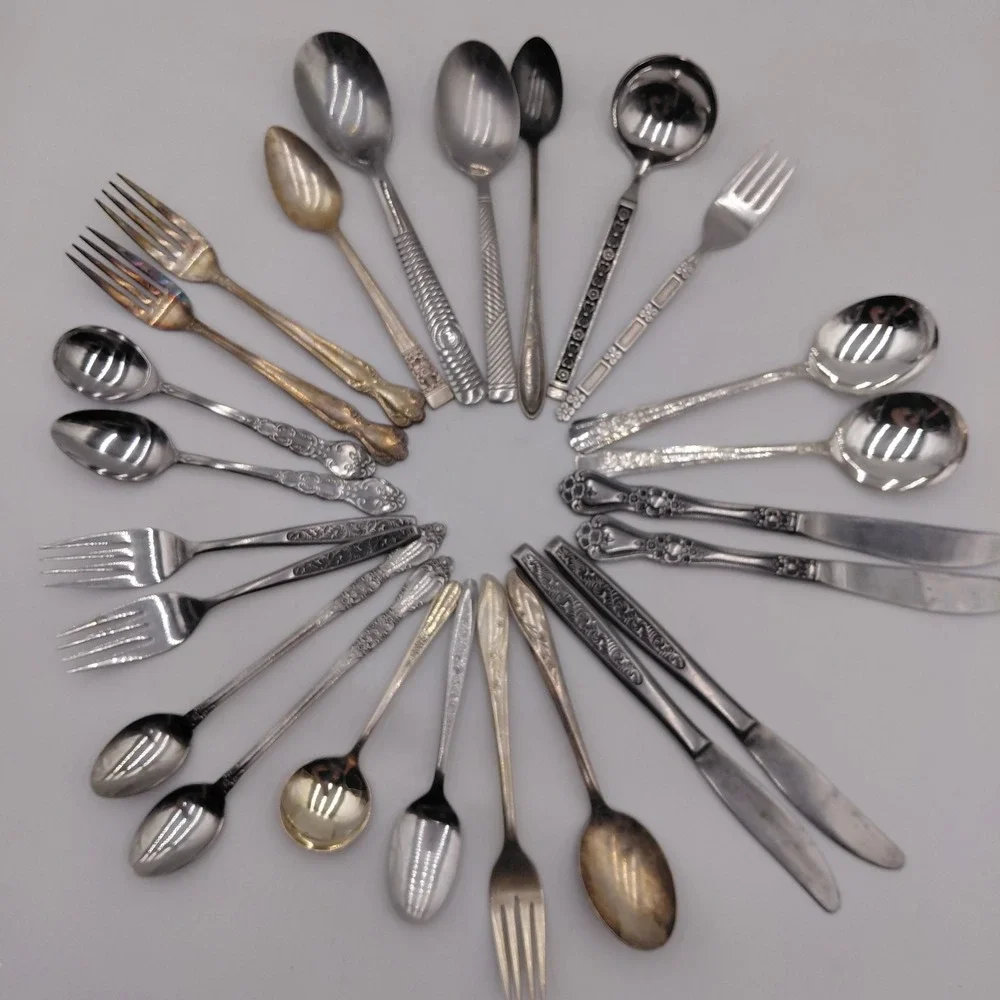 Vtg Flatware Mixed Lot 24 Ornate Fancy Patterns Silverware Jewelry Art Geometric